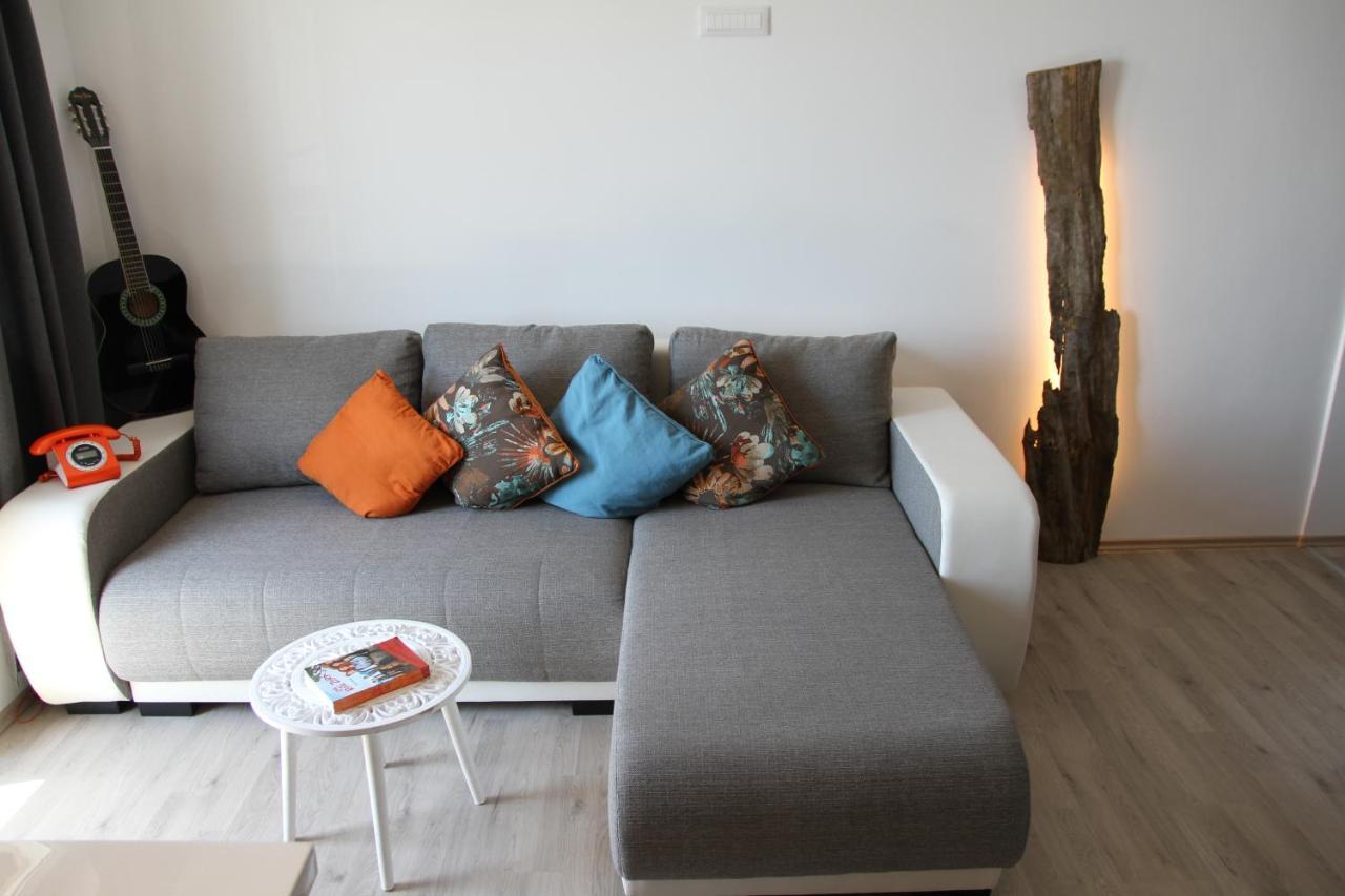 Apartment Mara Senj  Bagian luar foto
